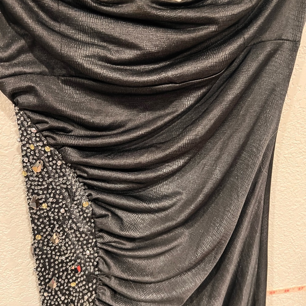 Mini dress - Picture 2 of 5